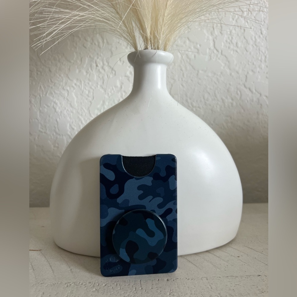 Popsockets popwallet camo new / open box Read